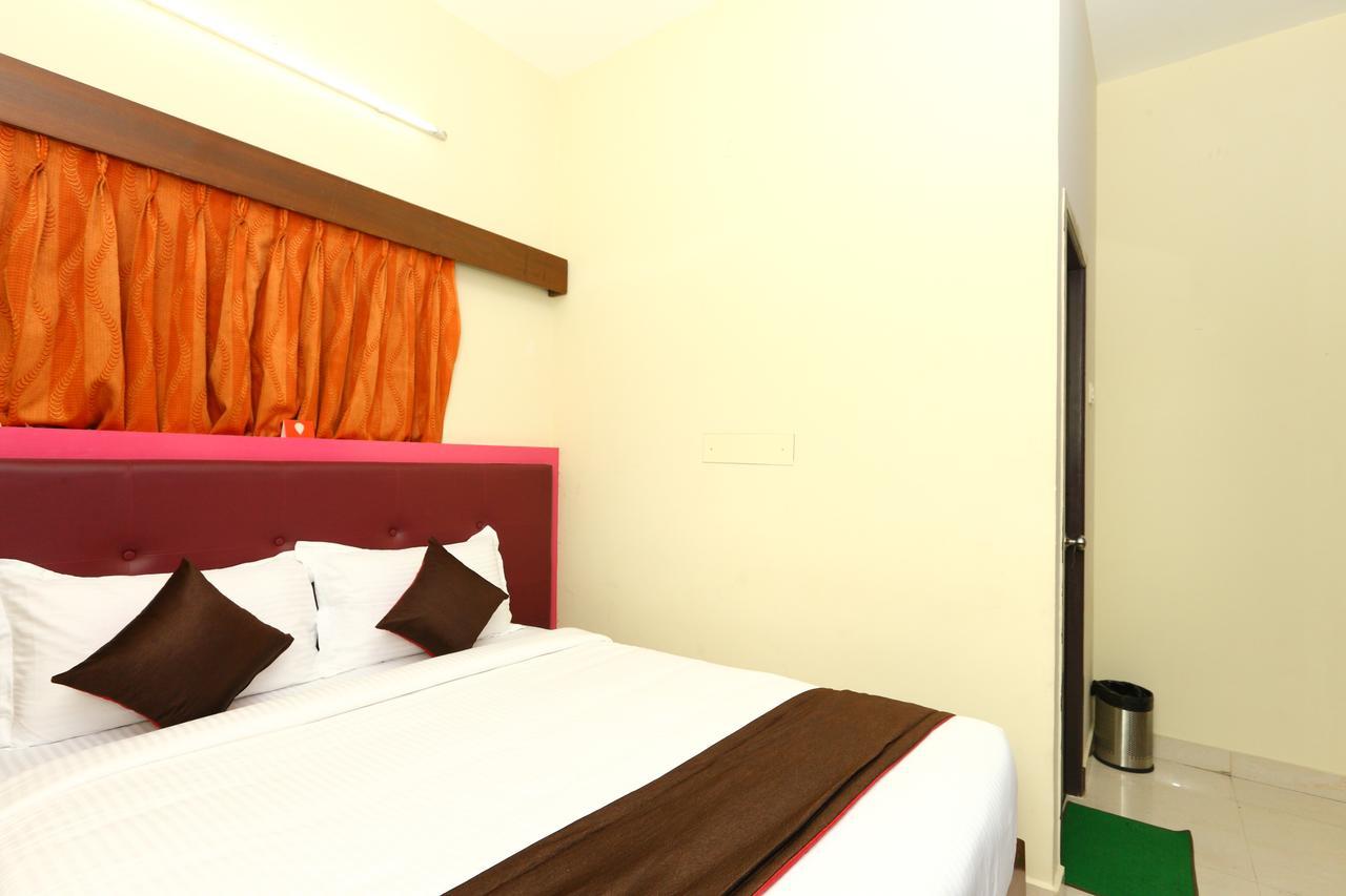 Hotel Oyo 8410 Rajeswari Tower Chennai Exterior foto