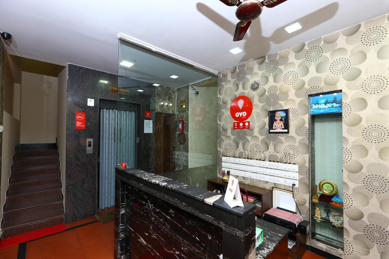 Hotel Oyo 8410 Rajeswari Tower Chennai Exterior foto