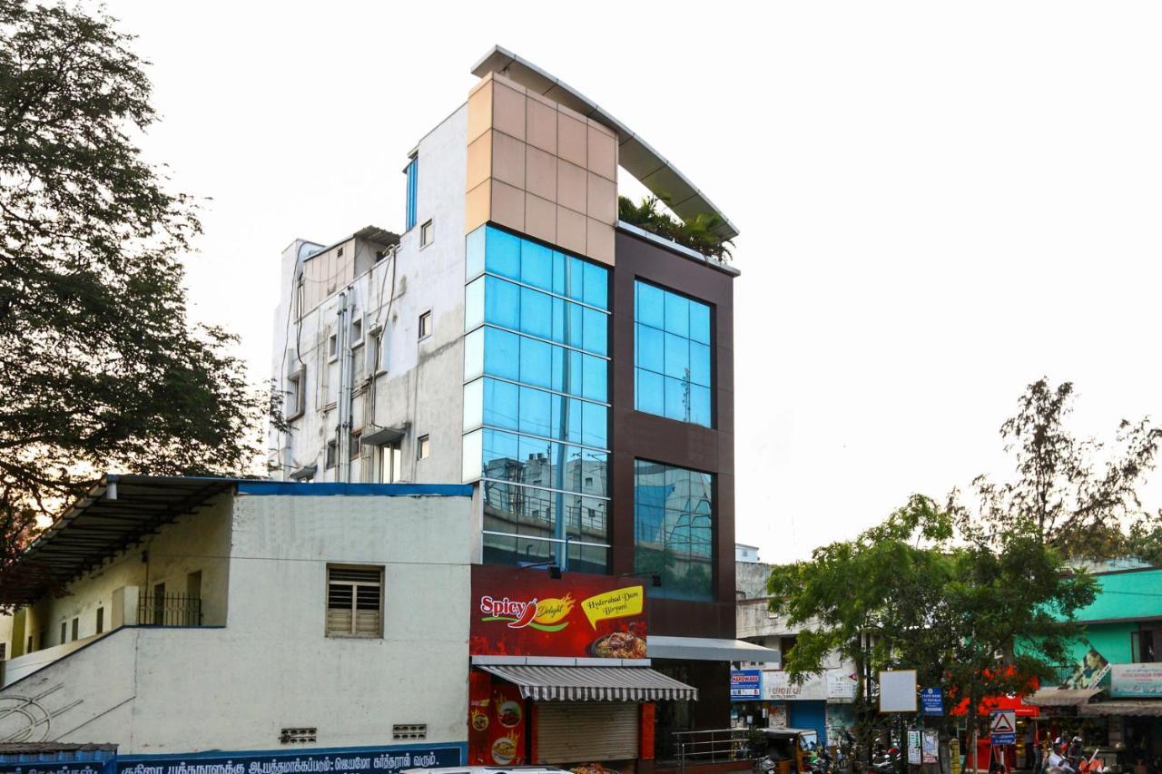 Hotel Oyo 8410 Rajeswari Tower Chennai Exterior foto