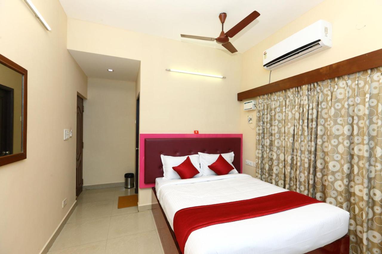 Hotel Oyo 8410 Rajeswari Tower Chennai Exterior foto