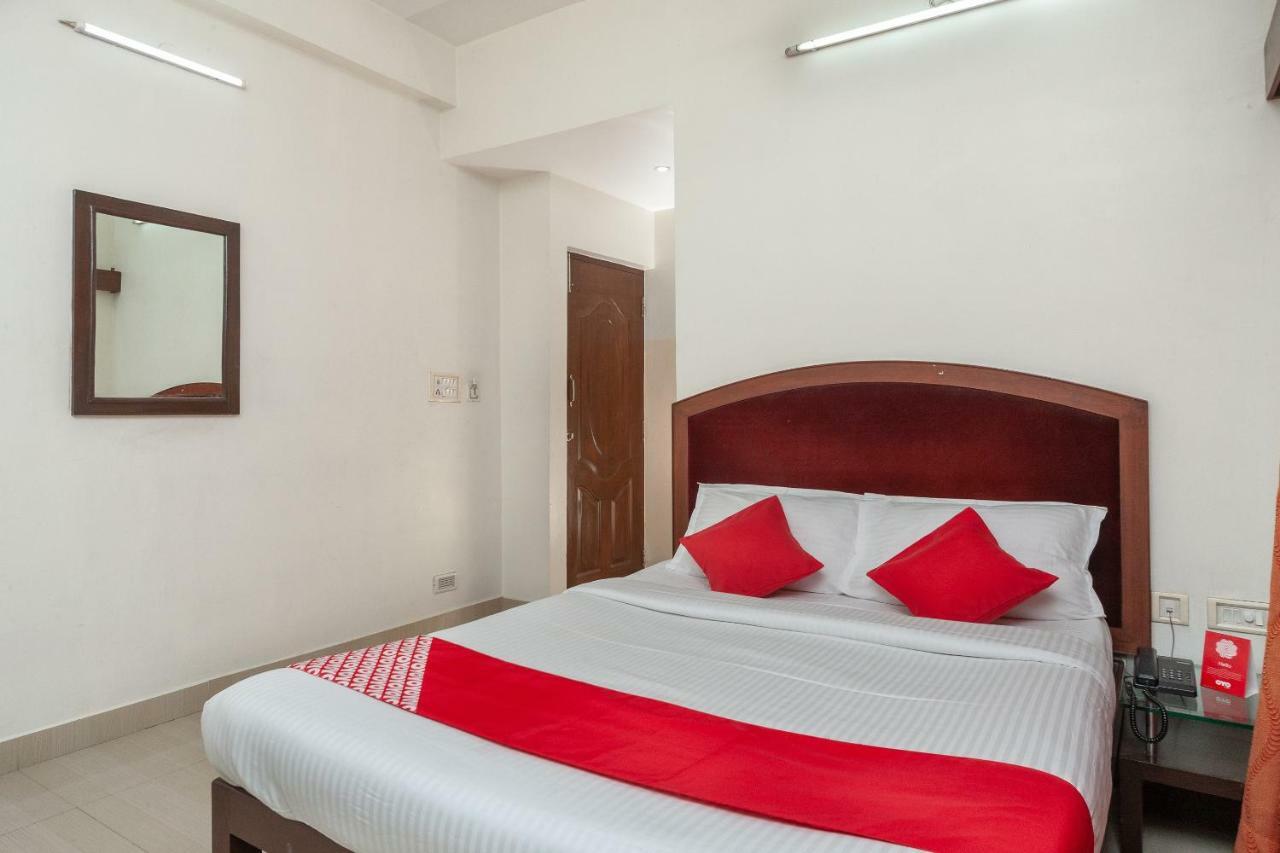 Hotel Oyo 8410 Rajeswari Tower Chennai Exterior foto